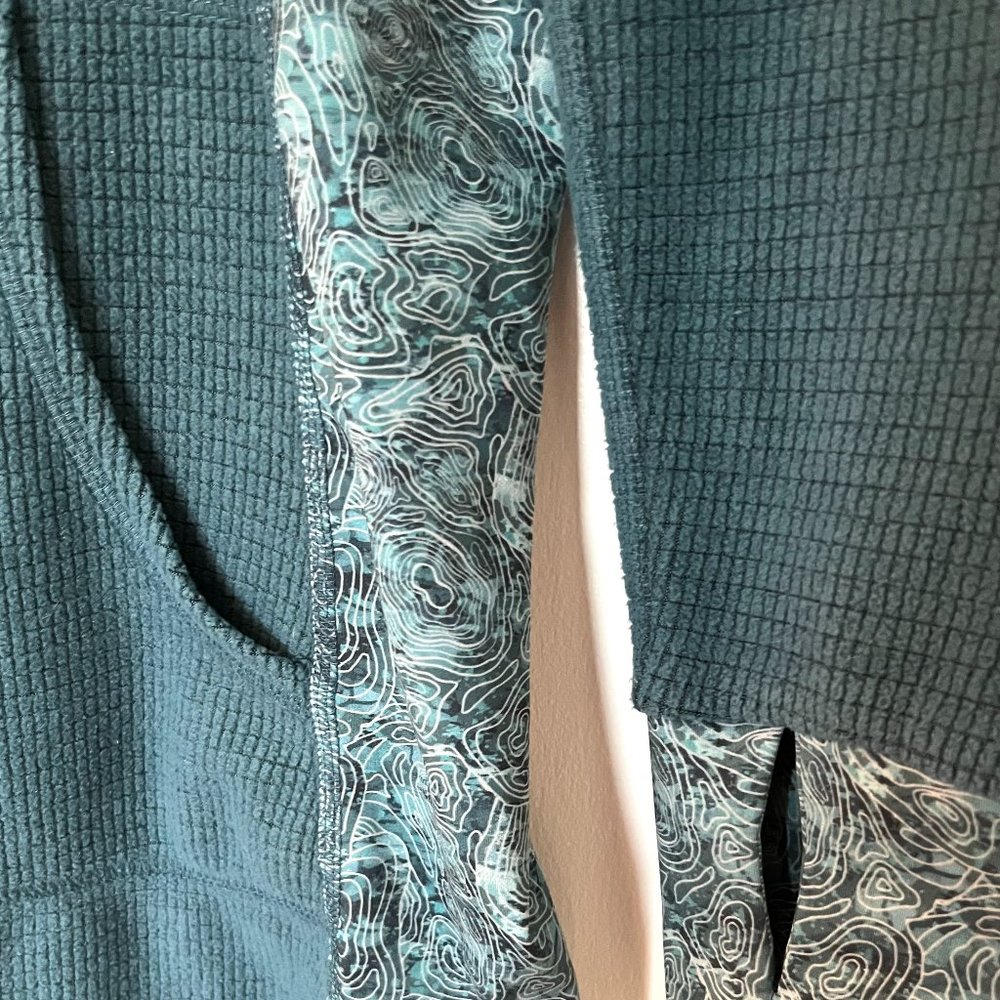 Youer Fleece Dress - Size S, like new